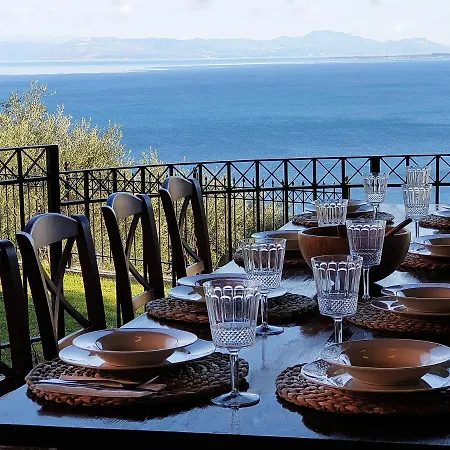Corfu Apartment *